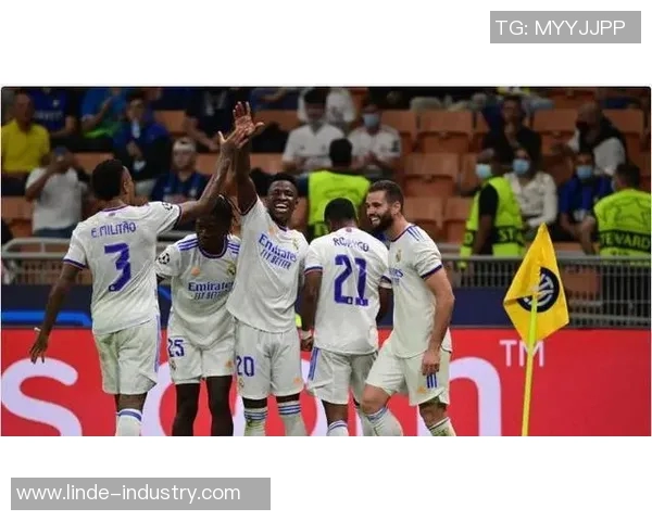 塞维利亚与比利亚雷亚尔展开激烈争夺，进军欧战圈